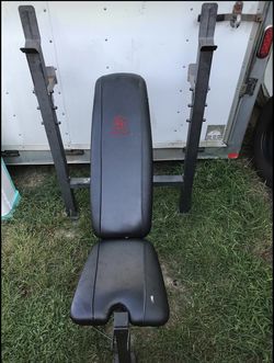 Iron grip weight bench/squat rack