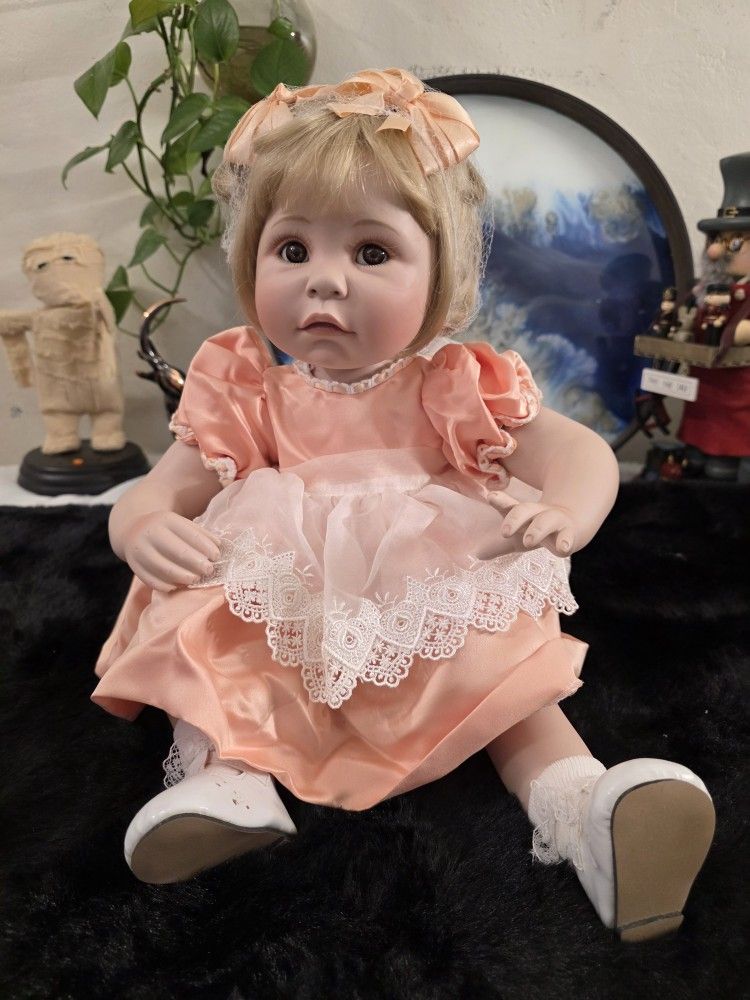 MARIE OSMOND Sitting  Porcelain Doll ~ Limited Edition  In  Box New