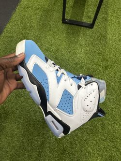 “UNC” Jordan retro 6s