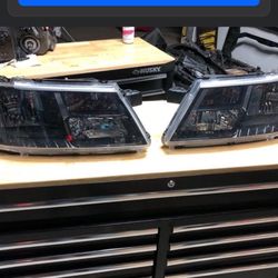 2018 Journey Headlight 