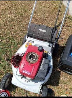 Honda HRA214 Pull Start Mower