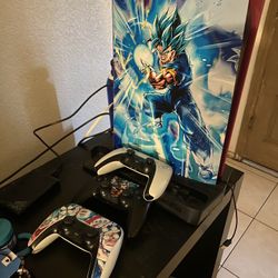 PS5 With Charging/Cooling Dock And 3 Controllers 
