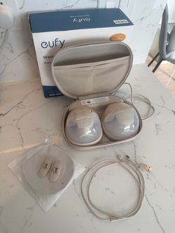 Eufy S1 pro wearable breast pump - like new + extras