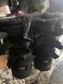 Girls Black Uggs Size 11 