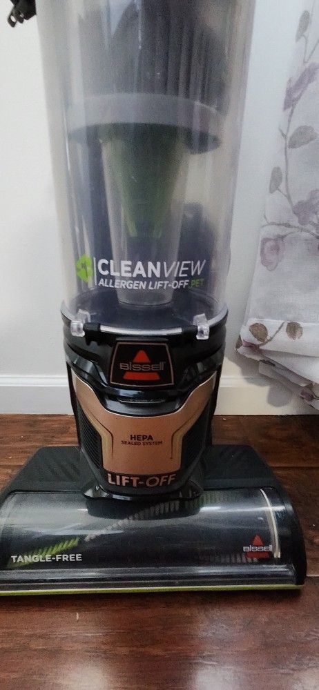 Bissell Pet vacuum cleaner $100 OBO