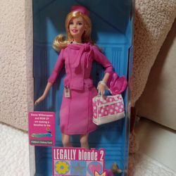 BARBIE  Legally Blonde 2 Doll  2003'  NEW  CONDITION  NEVER removed Frombox.         $40.00.      Firm