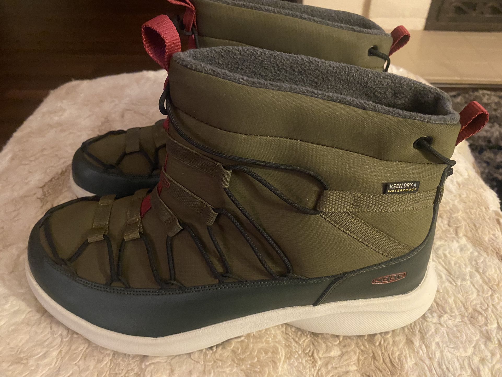 Mens Keen Uneek Size 11.5 In Olive