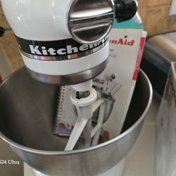 Kitchen AIDE w/ Accessories 