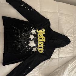 Cropped Spider Hoodie - Jeffery 