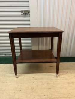 Side table on wheels