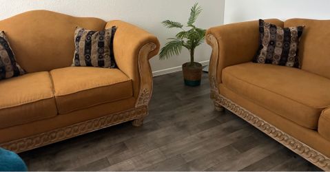 Sofa set with pillows
