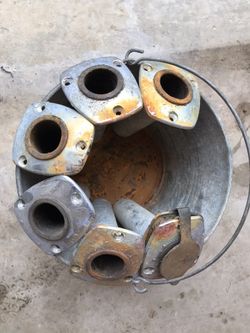 Aluminum and Chrome Recessed Rod Holders