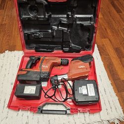 Hilti Te6 -a36 AVR Cordless Rotary Hammer Drill 36v 2 BATTERY,ELECTRIC CHARGER, WORKS GREAT,EVERYTHING YOU SEEN IN THE PICTURE INCLUDING FOR ANY QUEST