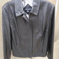 Beautiful Black Woman's Leather Jacket (L)