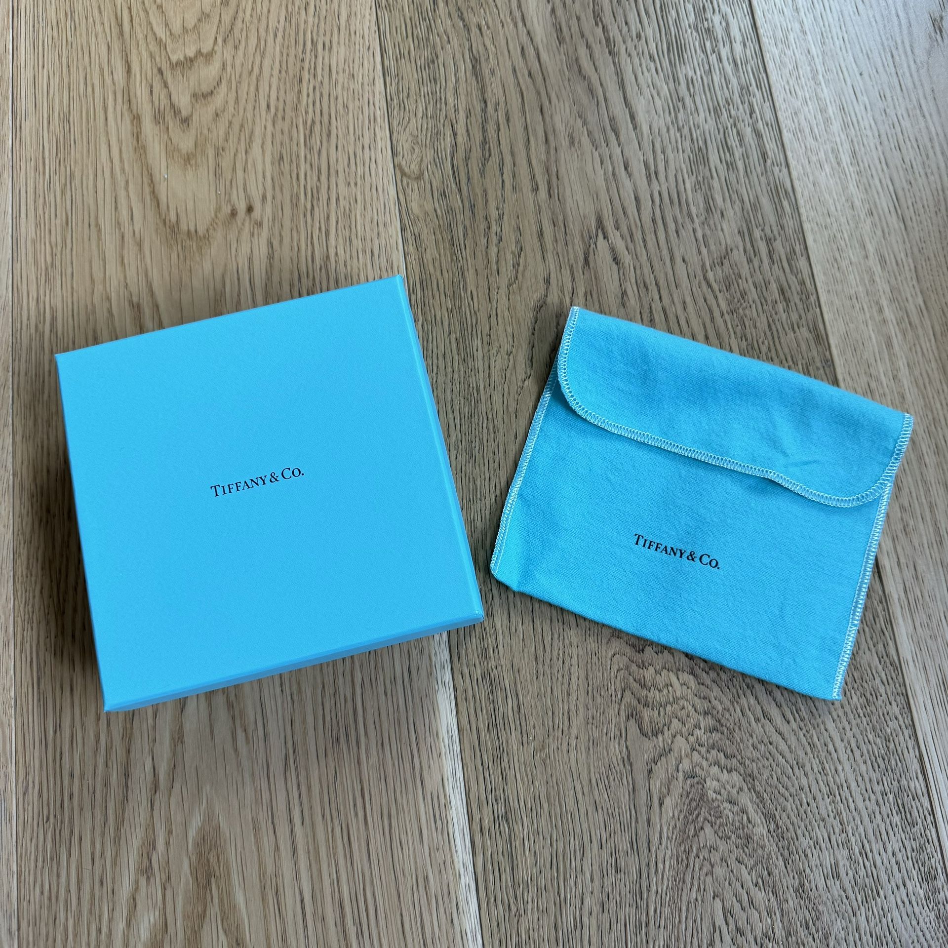TIFFANY & CO. DUSTBAG JEWELRY POUCH AND BOX AUTHENTIC