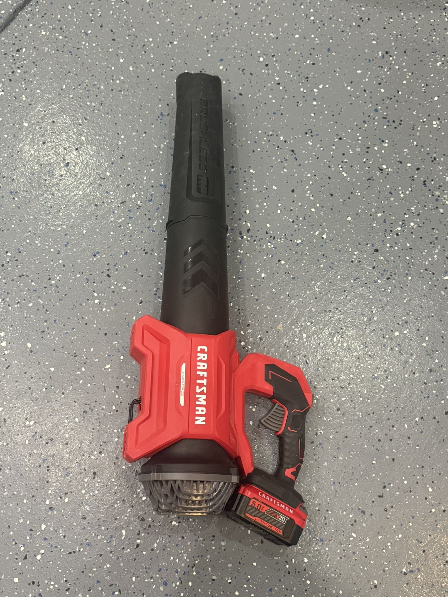 CRAFTSMAN V20 Cordless Brushless Leaf Blower – With 5.0Ah Battery