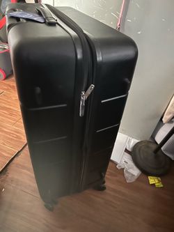 Xl suitcase