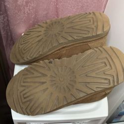 Chestnut Neumel Uggs 