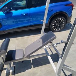 Very Strong Olympic Weight Bench With 7 Ft Olympic Bar