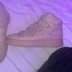 Billie Eilish 8.5 size