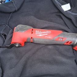 Milwaukee Multi Tool 