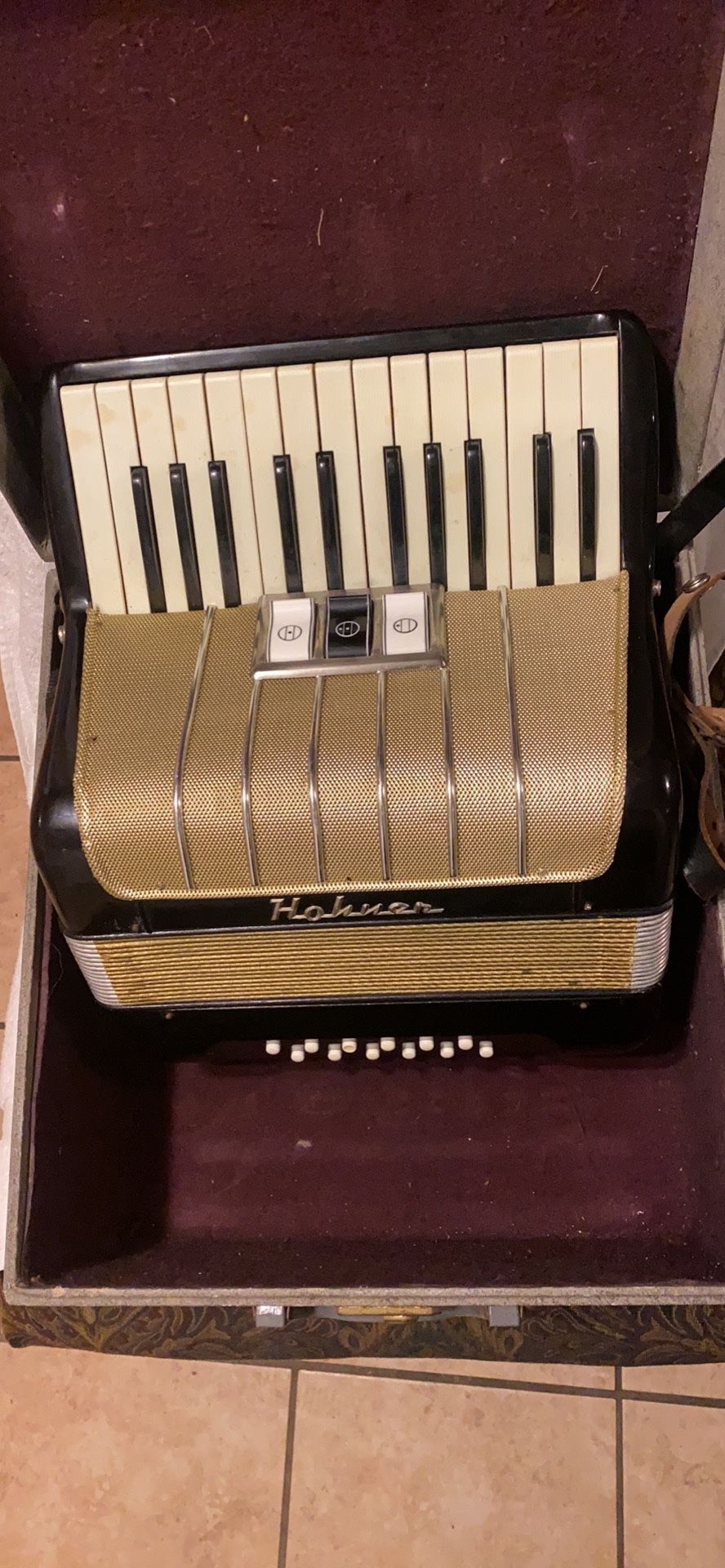 Acordeon HOHNER 25 Piano 12 Bass 3 Switch