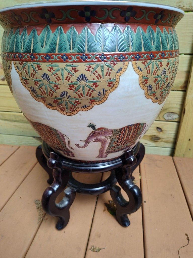Chinese Ceramic Fish Bowl Side Table