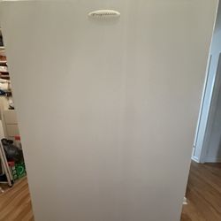 Upright Freezer 