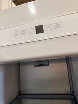 GE Monogram luxury built-in refrigerator and freezer columns