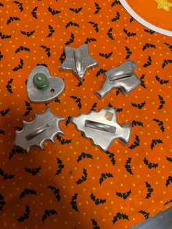 Vintage Aluminum Cookie Cutters – Christmas & Animal Shapes – Lot of 5
