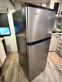 12V Refrigerator (for RV or Travel Trailer)