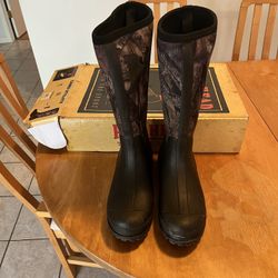 RedHead Camo Utility Waterproof Rubber Boots for Men