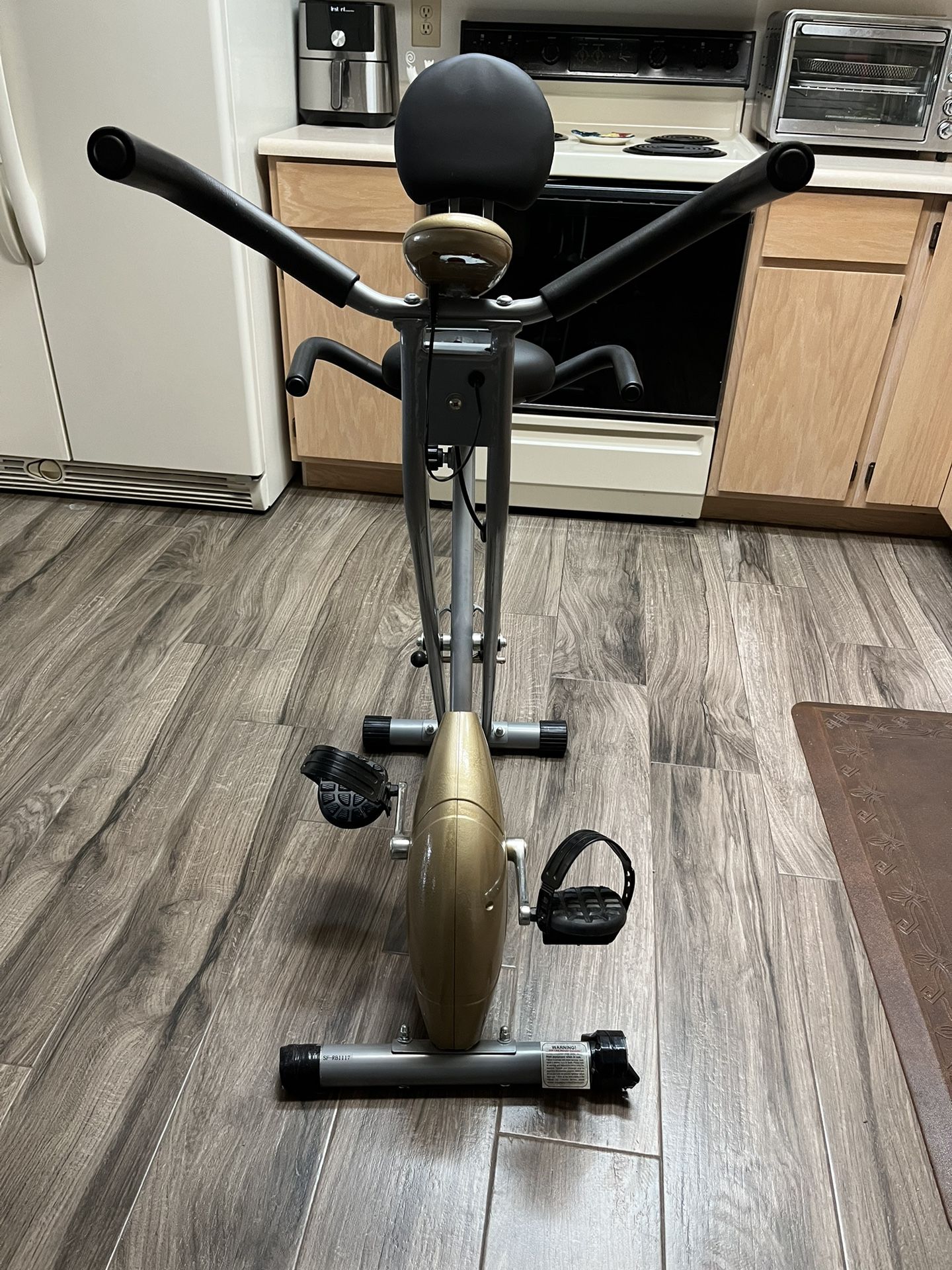 Sunny Health and Fitness Exercise Bike