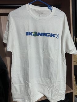 White Tee L