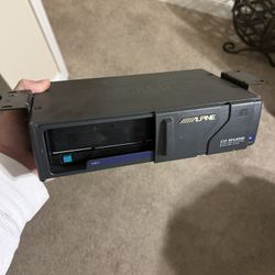 Alpine Disc Changer