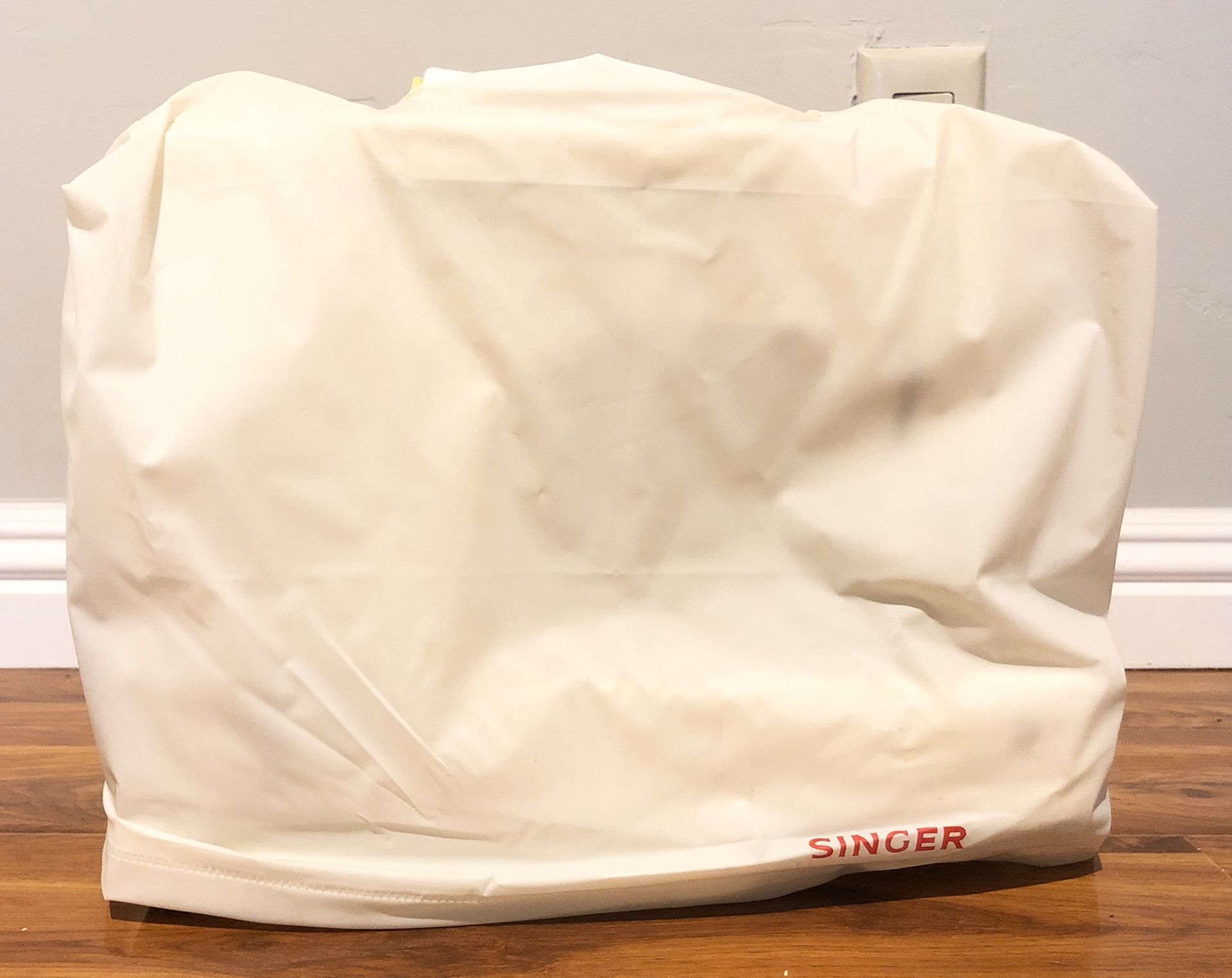 Singer Sewing Machine Model 50t8 E99670 Excellent Condition for Sale in