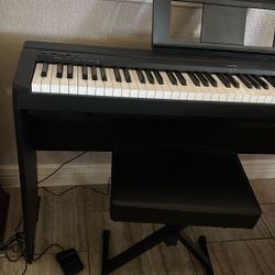 Electronic YAMAHA Piano