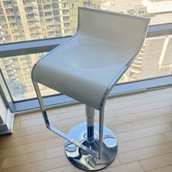 White Bar Stool - Brand New In Box 