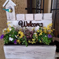 Birdhouse Planter