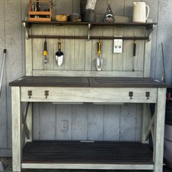 Potting Bench 