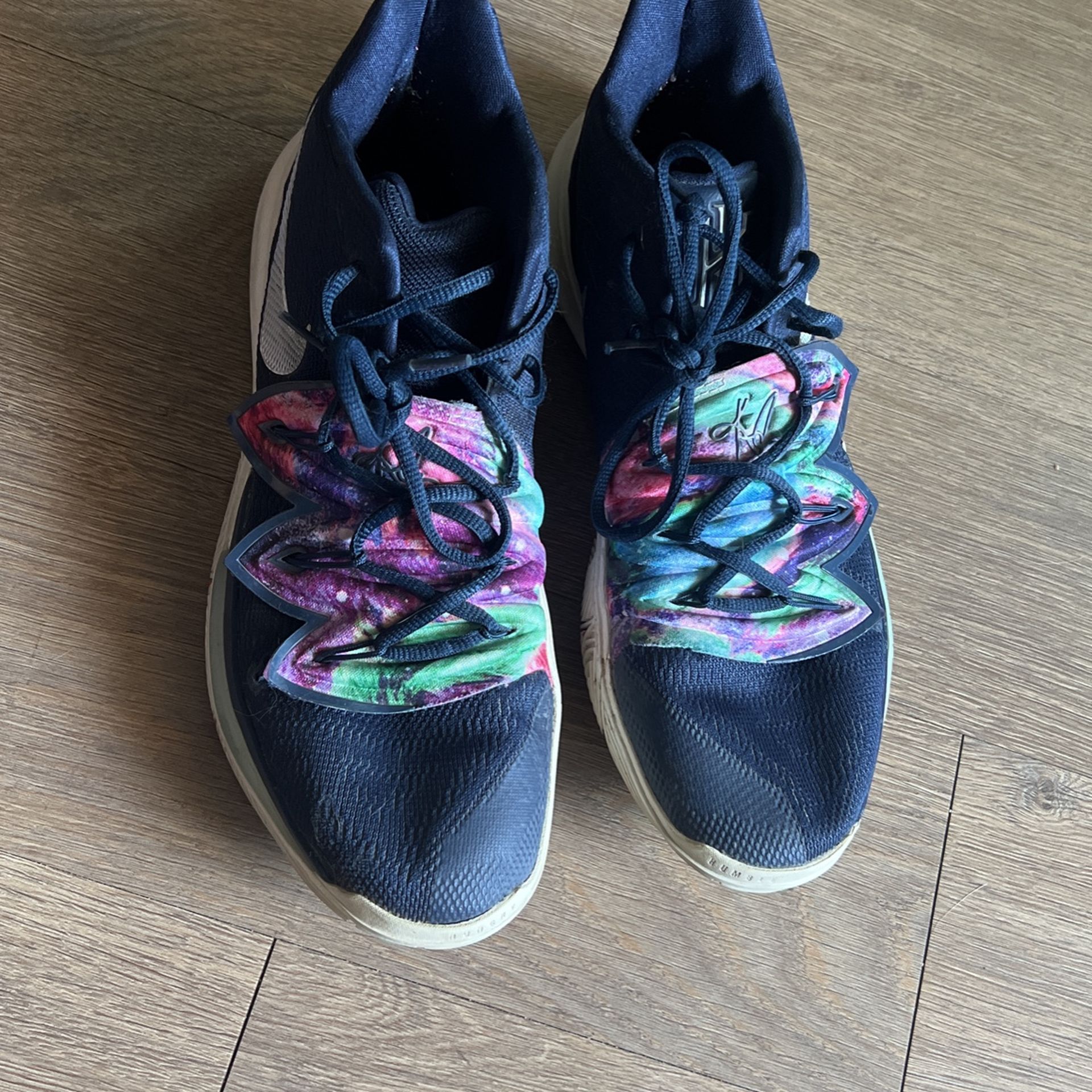 Kyrie Galaxy Size 12