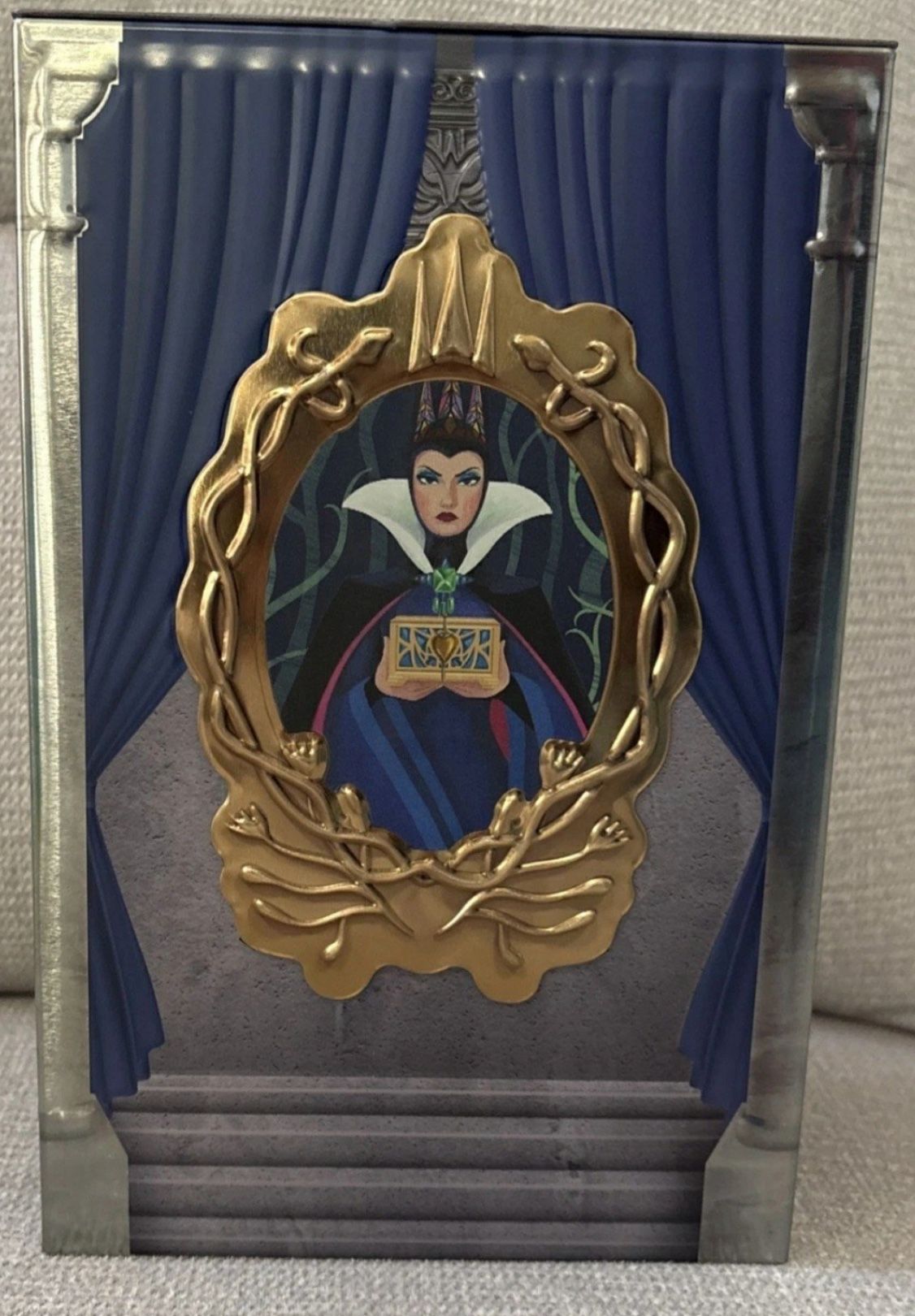 Disney Snow White Magic Mirror Evil Witch Popcorn Bucket Tin NEW EARLY RELEASE