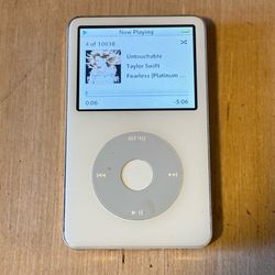 iPod Model:A1136 5thGen 60GB White Tested Working w/Charg-10038/Songs Read Info!