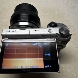 Sony NEX-5T Bundle