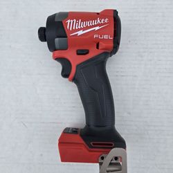 Milwaukee M18 Fuel 18-volt Brushless Impact Driver(Tool Only)