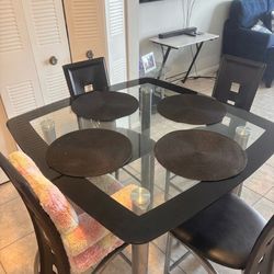 Diner Table 4 chairs