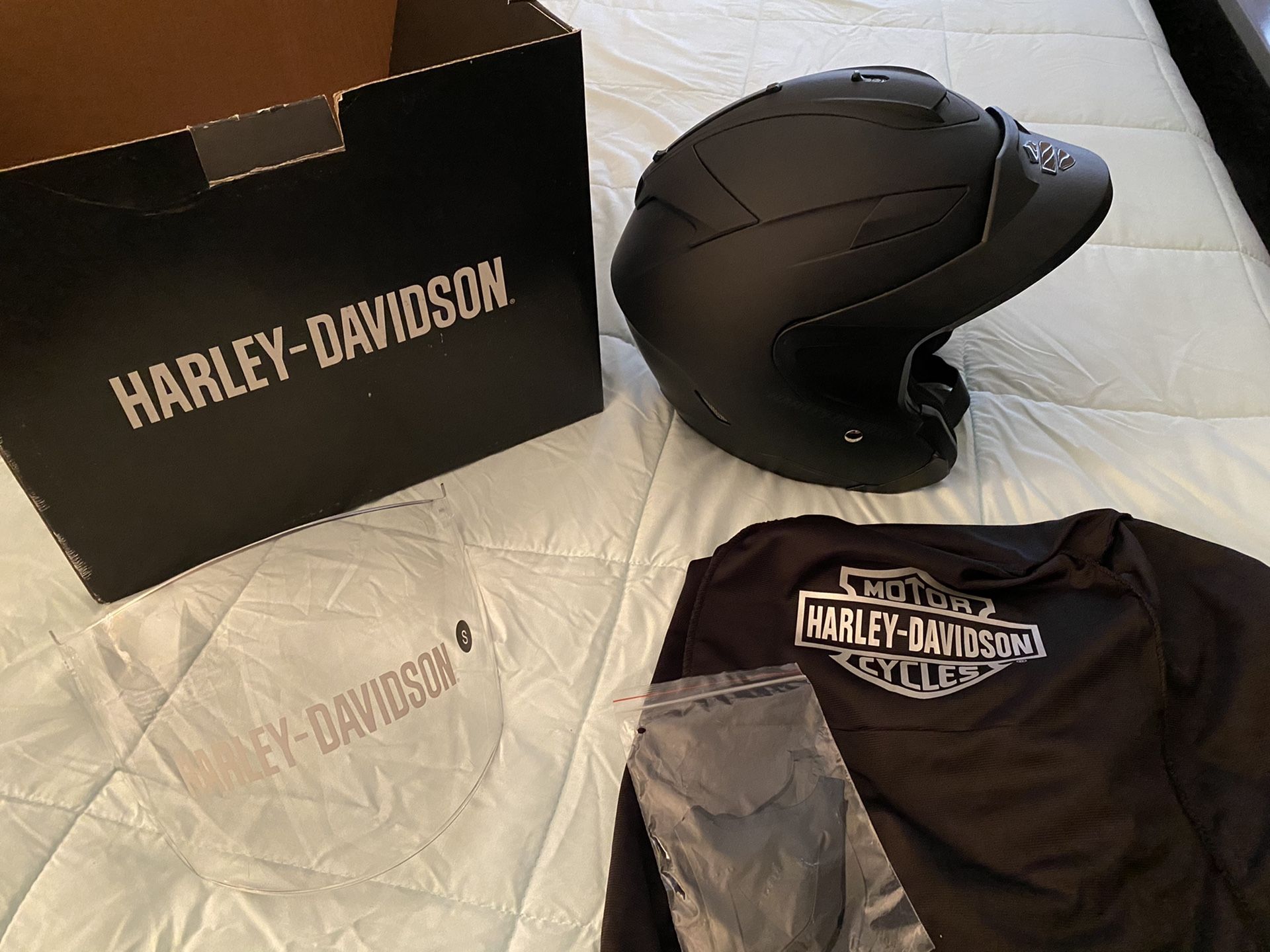 Women’s Harley Davidson helmet