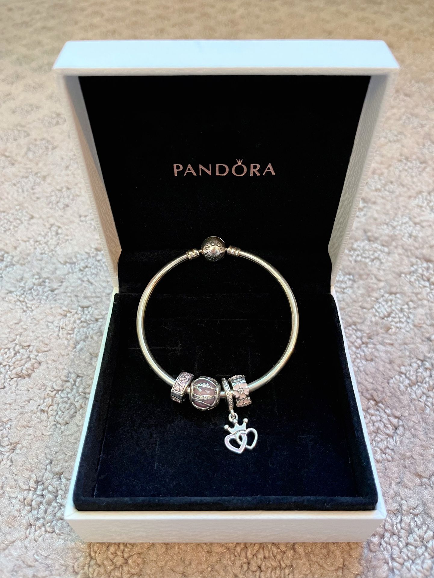 Pandora Bracelet With Charms 
