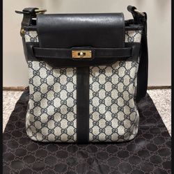 Gucci Shoulder Bag