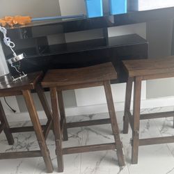 Furniture And Accessories . 